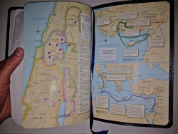 Bible WITH MAPS